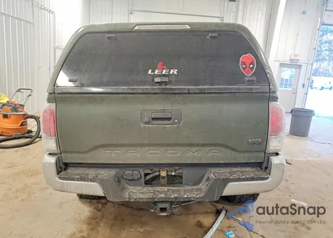 2022 Toyota Tacoma Double Cab z USA, uszkodzony, nr VIN 3TMCZ5ANXNM514825